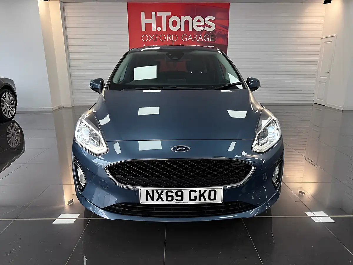 Used 2020 Ford Fiesta Trend Blue - Interior and Exterior details 18