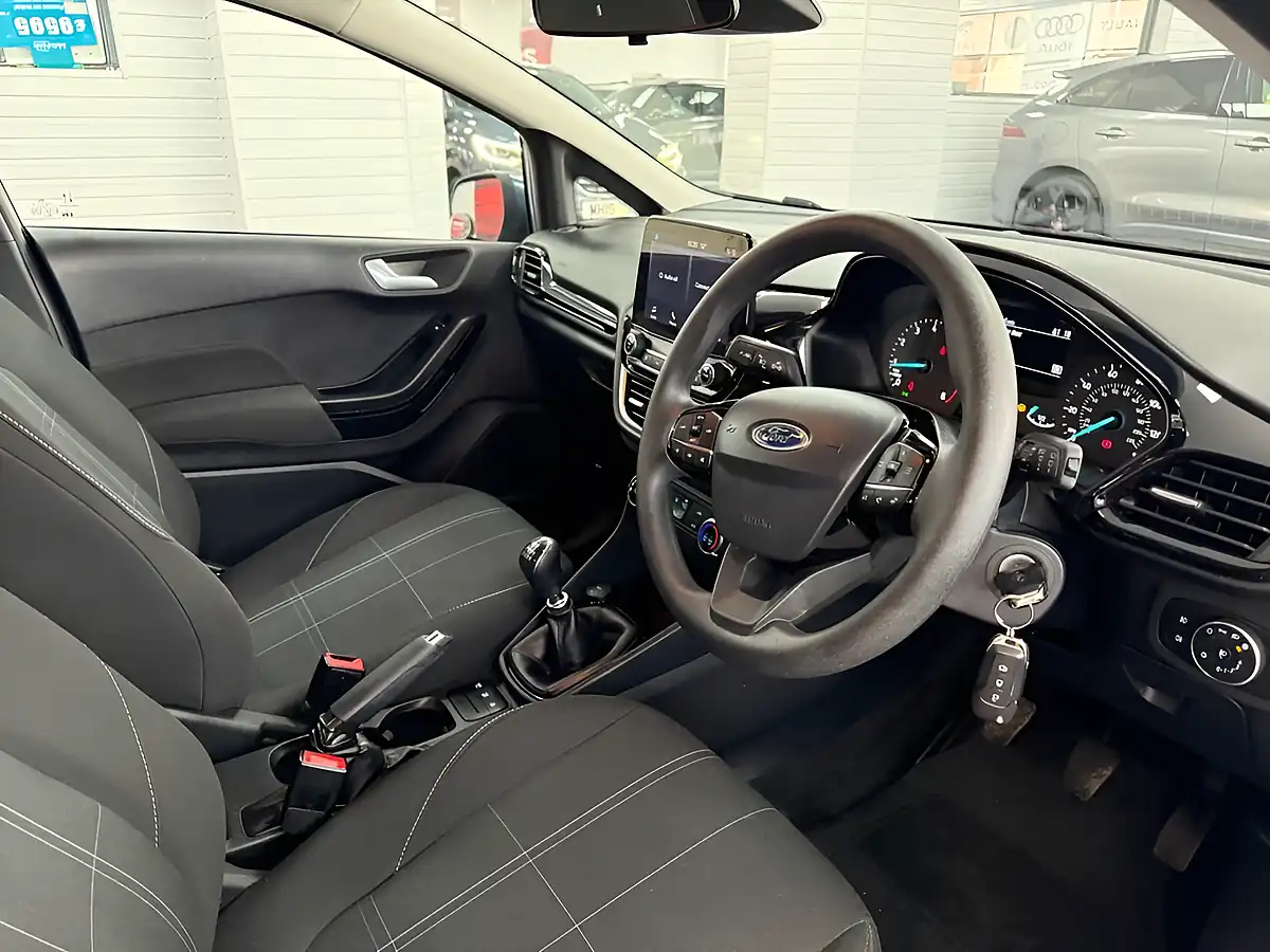 Used 2020 Ford Fiesta Trend Blue - Interior and Exterior details 20