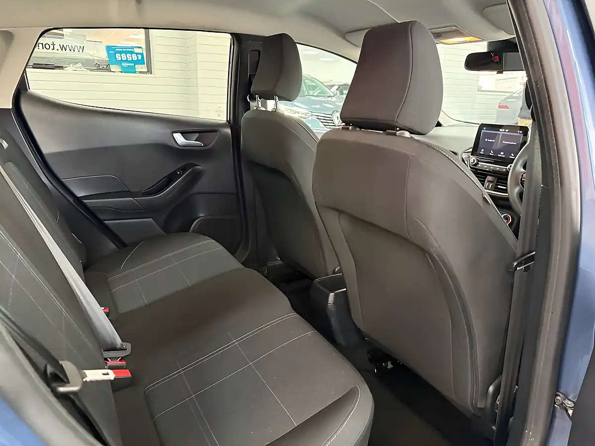 Used 2020 Ford Fiesta Trend Blue - Interior and Exterior details 4