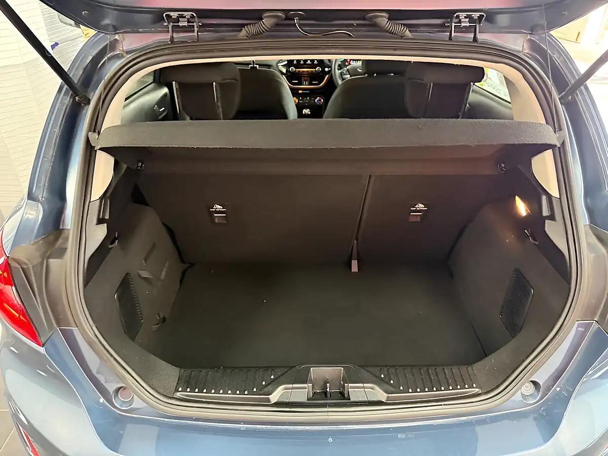 Used 2020 Ford Fiesta Trend Blue - Interior and Exterior details 9