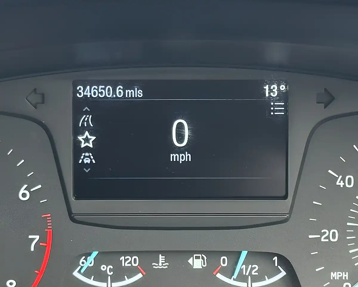Used 2020 Ford Fiesta Trend Red - Interior and Exterior details 17