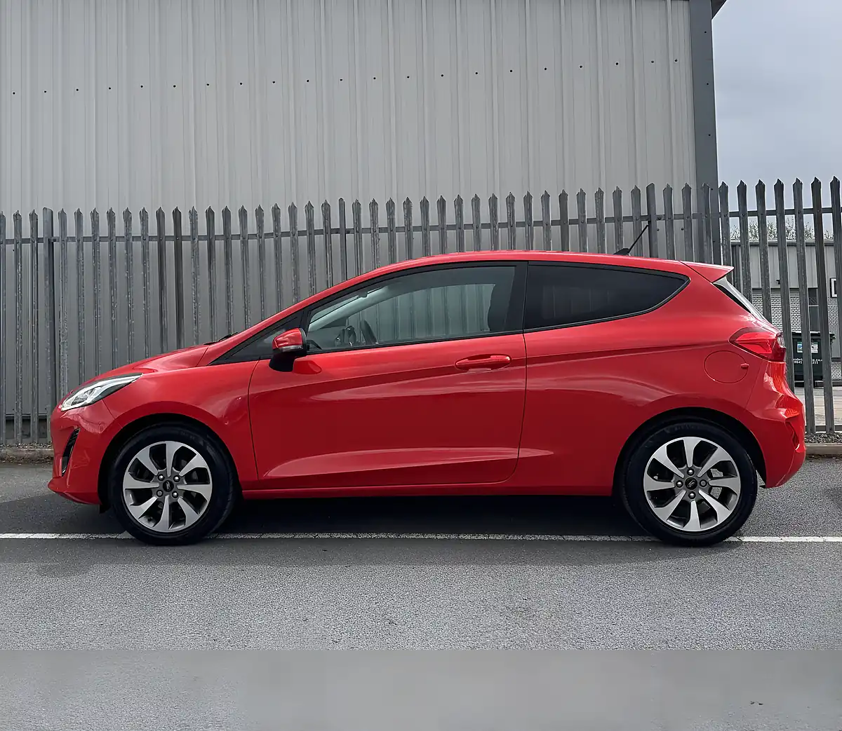 Used 2020 Ford Fiesta Trend Red - Interior and Exterior details 8