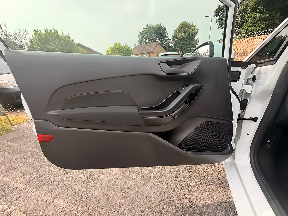 Used 2020 Ford Fiesta Van White - Interior and Exterior details 16