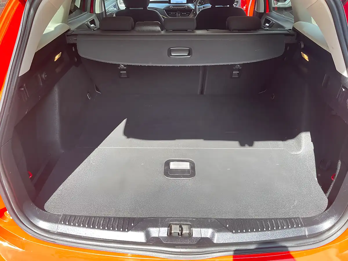 Used 2020 Ford Focus Active Red - Interior and Exterior details 20