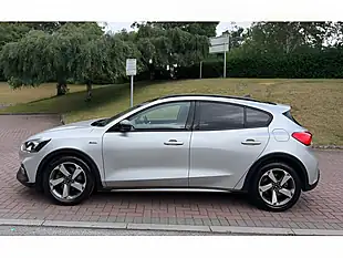 Used 2020 Ford Focus Active Silver - Interior and Exterior details 8
