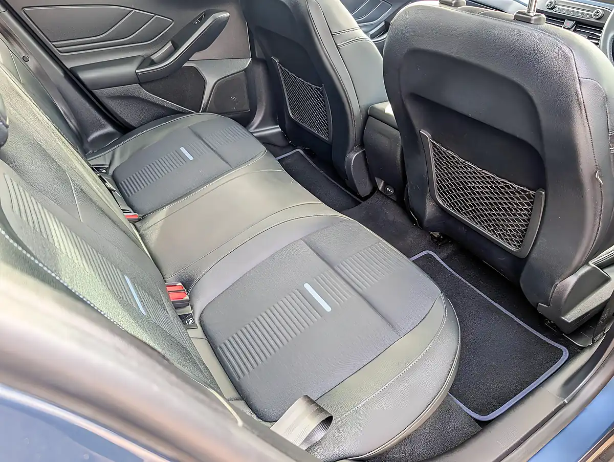Used 2020 Ford Focus Active X Blue - Interior and Exterior details 13
