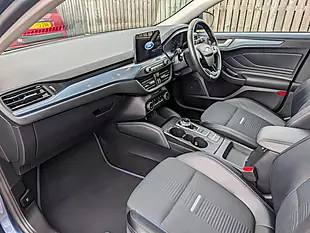 Used 2020 Ford Focus Active X Blue - Interior and Exterior details 18