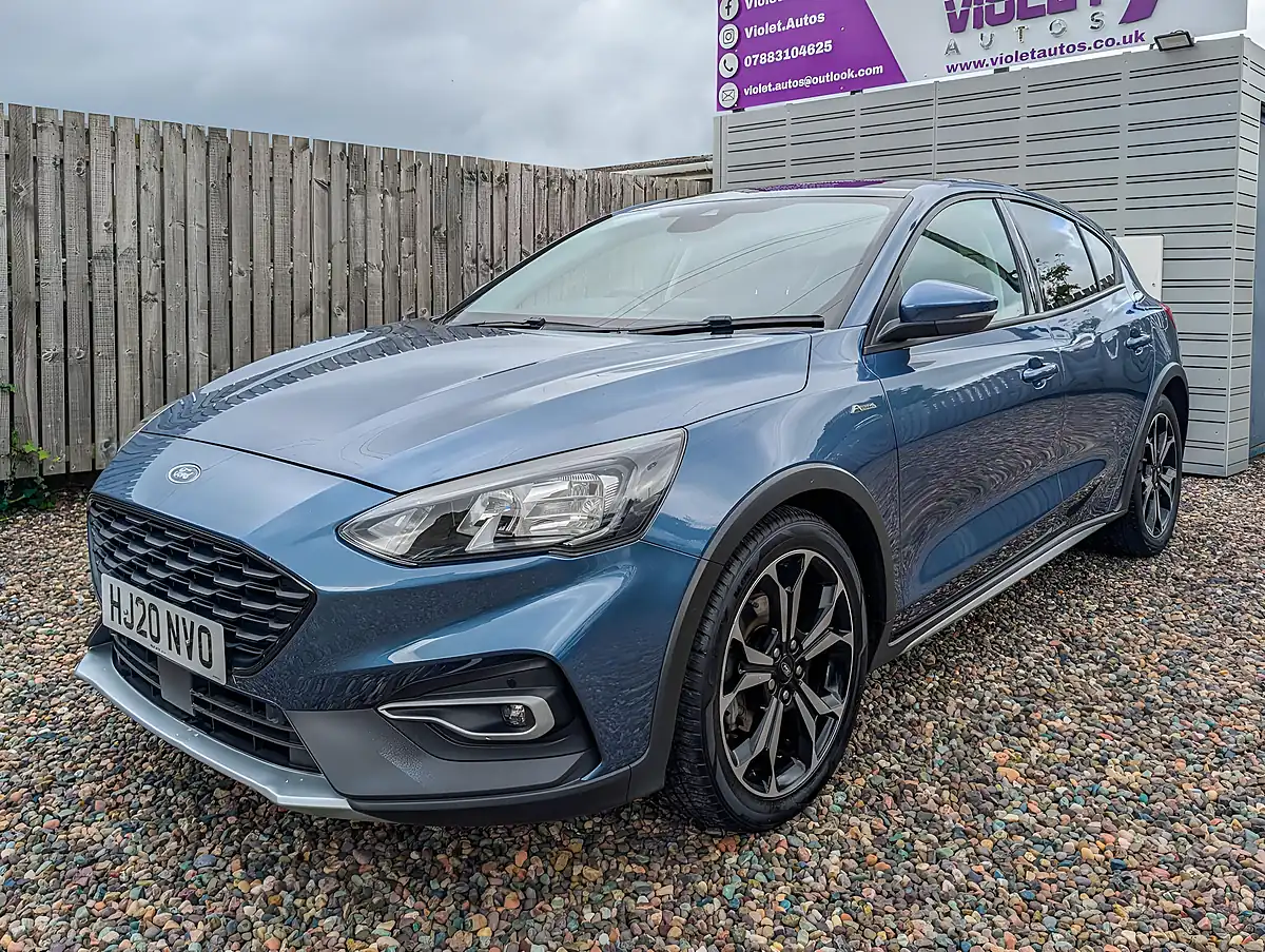 Used 2020 Ford Focus Active X Blue - Interior and Exterior details 3