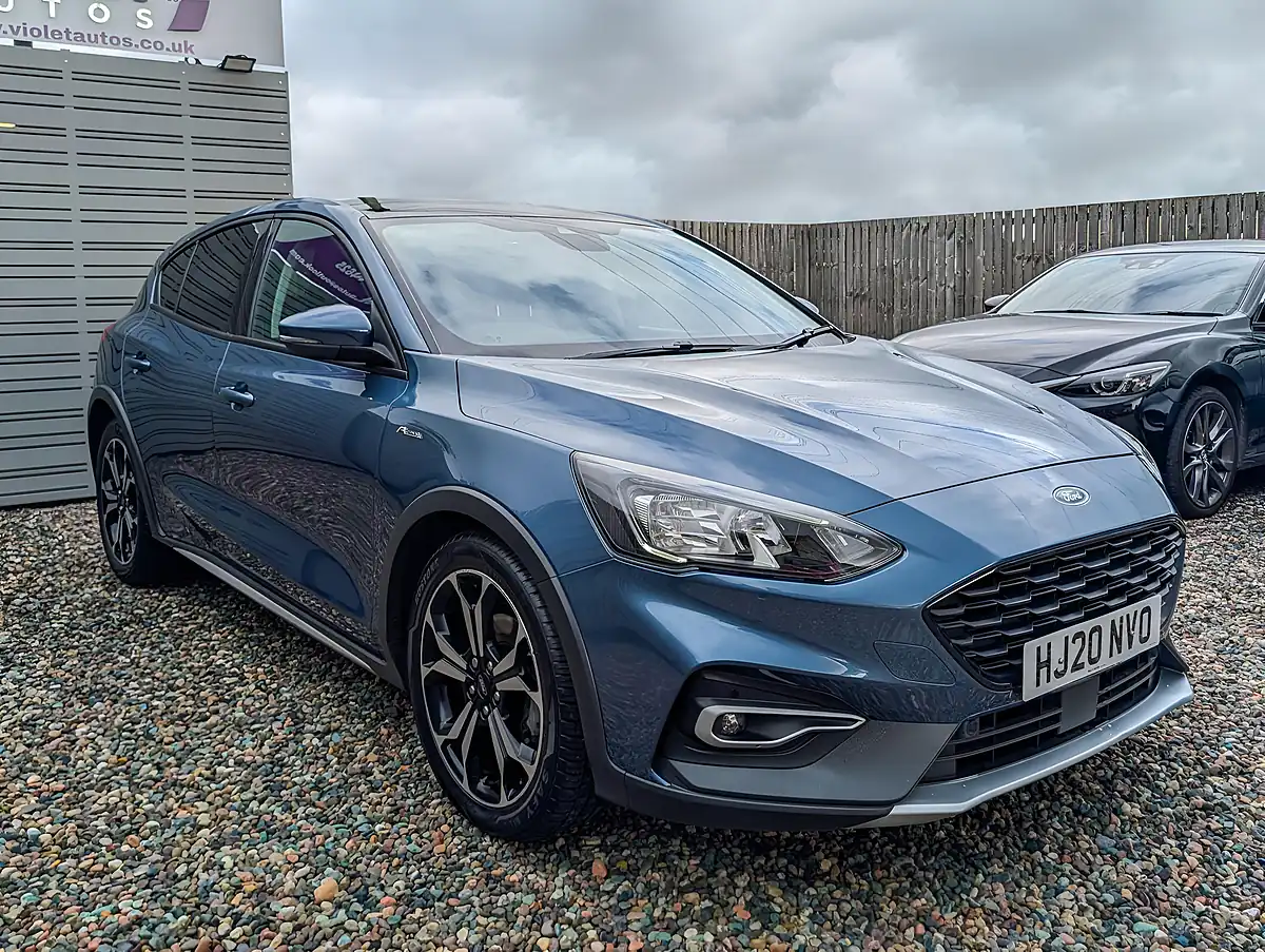 Used 2020 Ford Focus Active X Blue - Interior and Exterior details 6