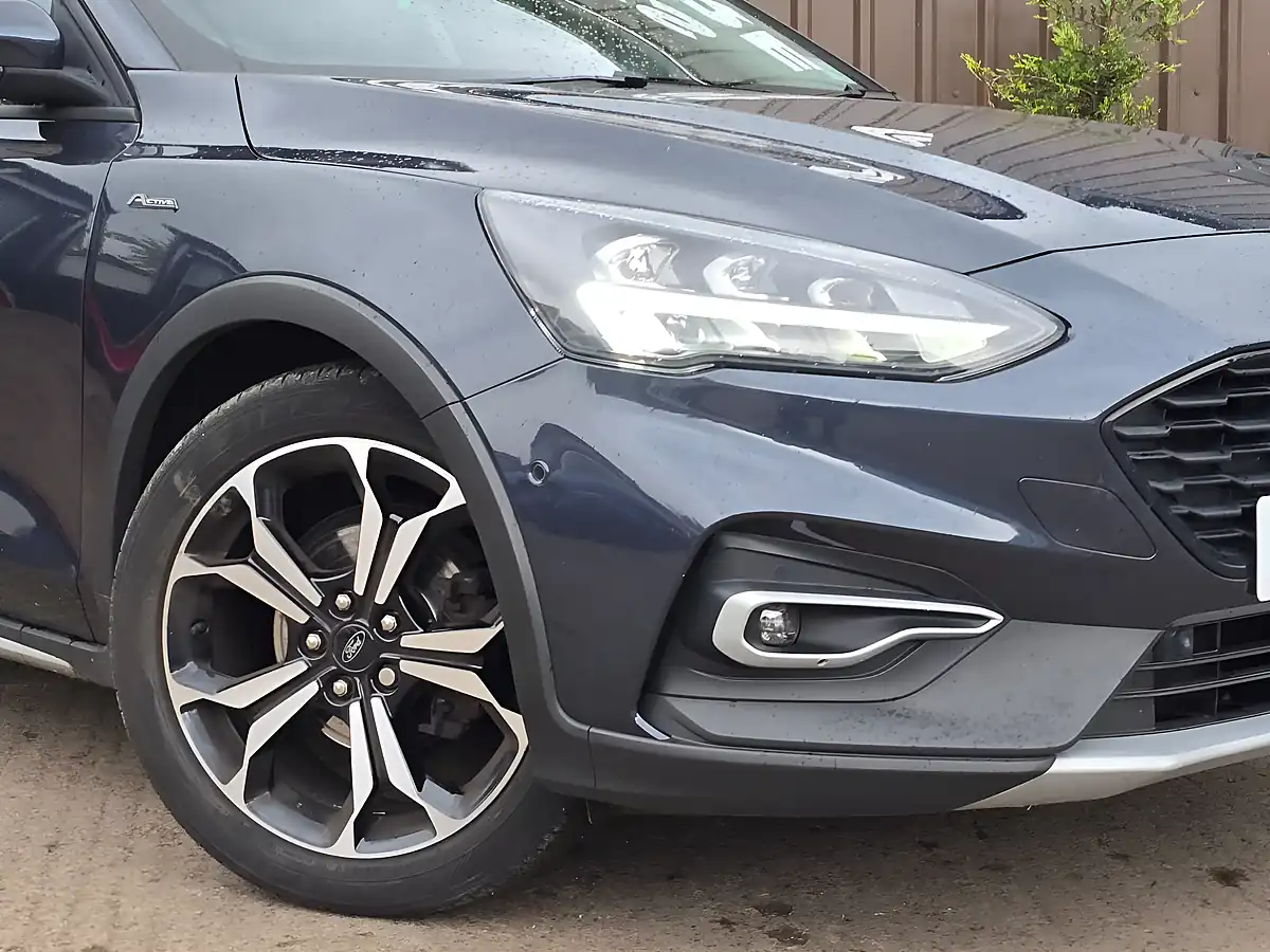 Used 2020 Ford Focus Active X Blue - Interior and Exterior details 2