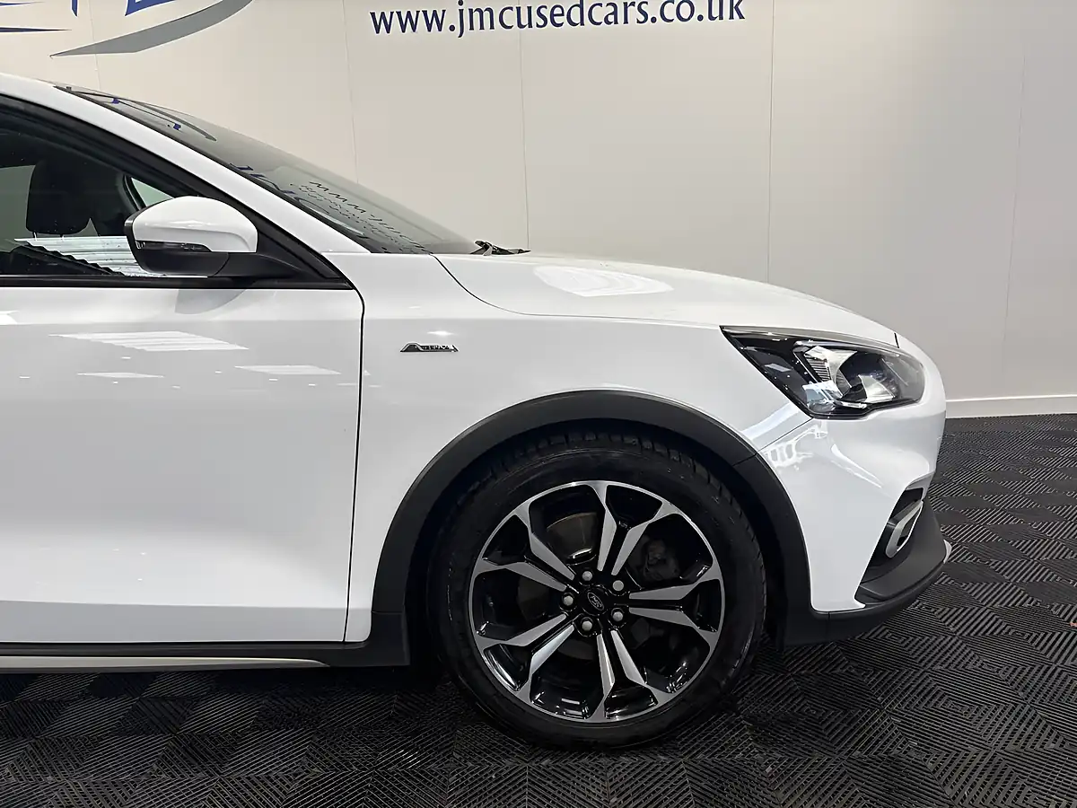 Used 2020 Ford Focus Active X Frozen White - Interior and Exterior details 11