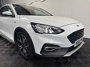 Used 2020 Ford Focus Active X Frozen White - Interior and Exterior details 13