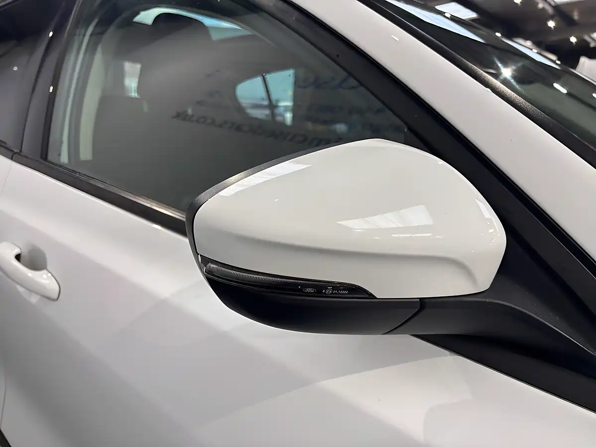 Used 2020 Ford Focus Active X Frozen White - Interior and Exterior details 9