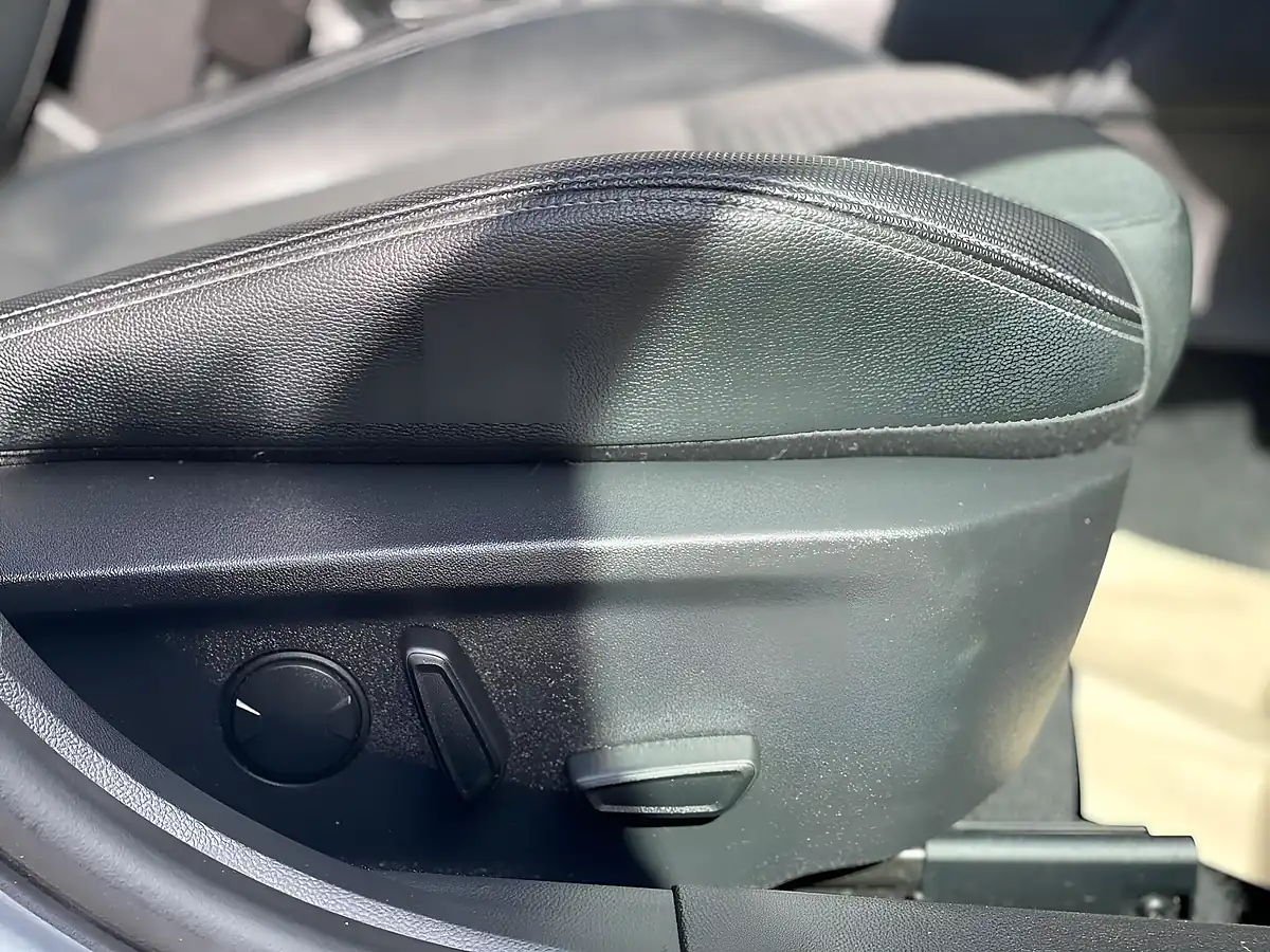 Used 2020 Ford Focus Active X Silver - Interior and Exterior details 8