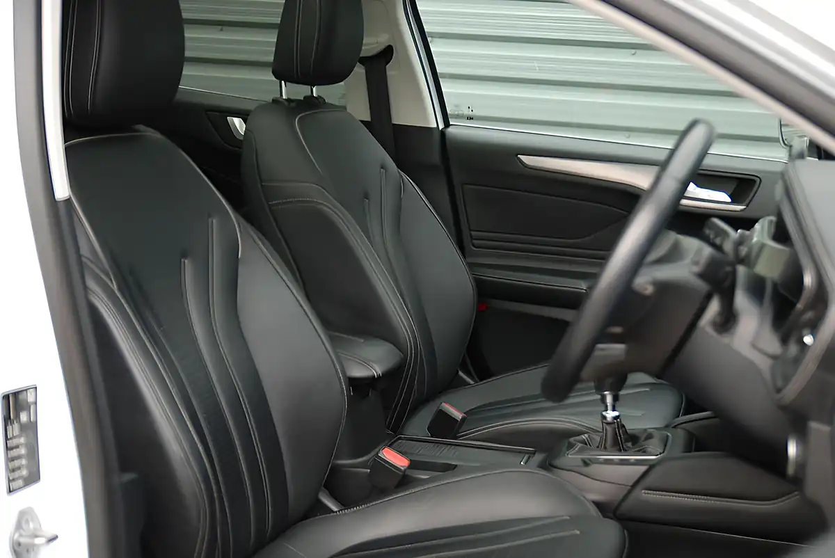 Used 2020 Ford Focus Active X Vignale Edition White - Interior and Exterior details 7