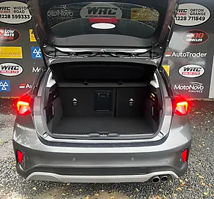 Used 2020 Ford Focus Active X Vignale Grey - Interior and Exterior details 8
