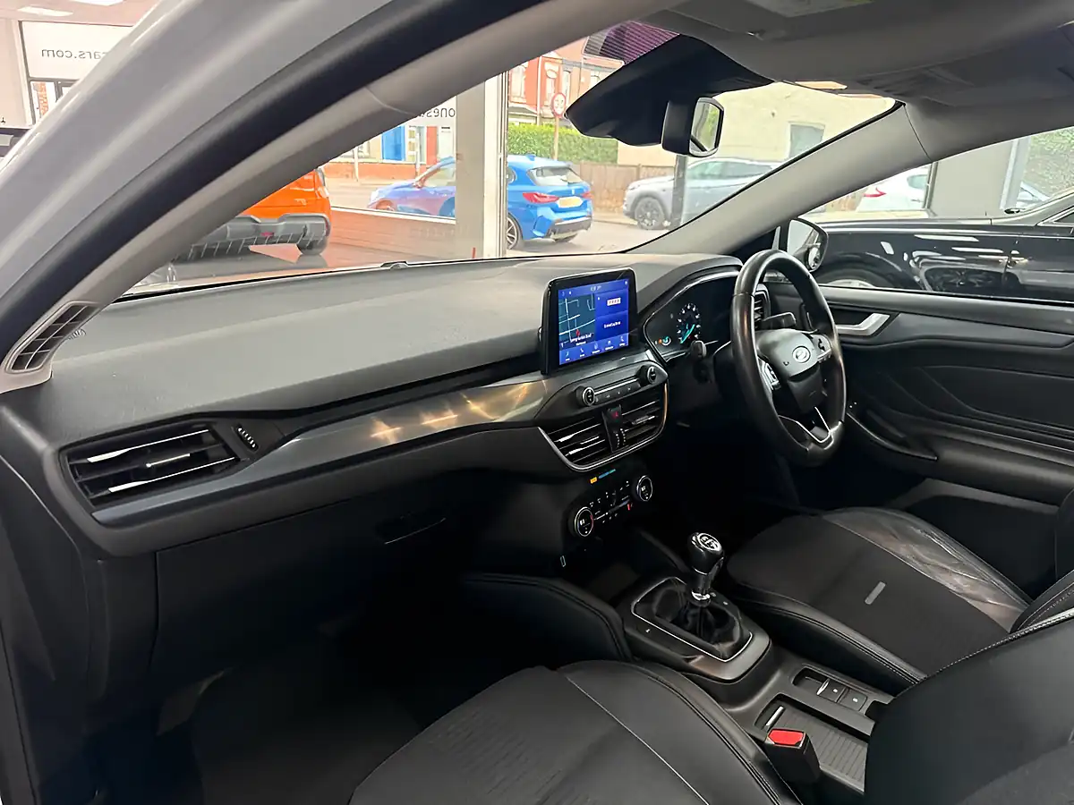 Used 2020 Ford Focus Active X White - Interior and Exterior details 10