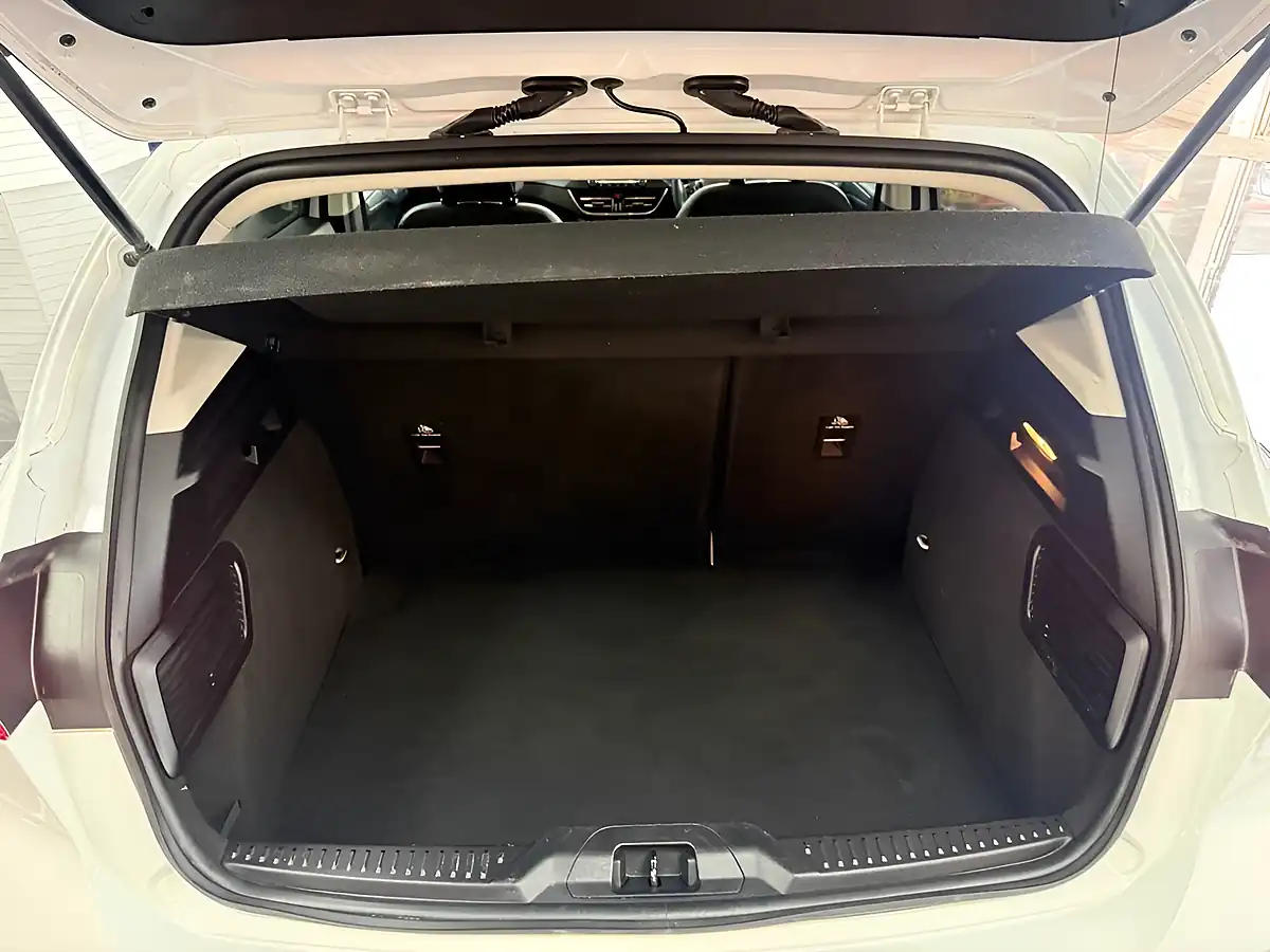 Used 2020 Ford Focus Active X White - Interior and Exterior details 9