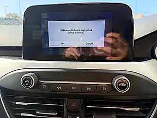 Used 2020 Ford Focus Beige - Interior and Exterior details 15