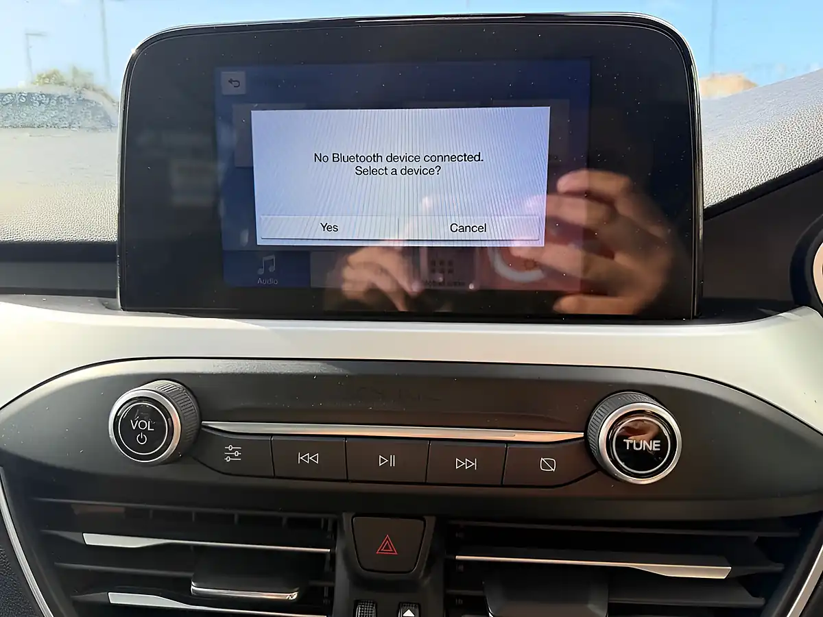 Used 2020 Ford Focus Beige - Interior and Exterior details 15