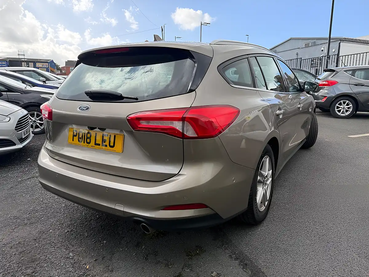 Used 2020 Ford Focus Beige - Interior and Exterior details 2