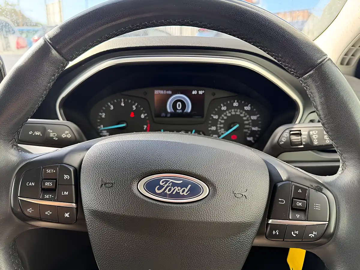Used 2020 Ford Focus Beige - Interior and Exterior details 6