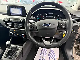 Used 2020 Ford Focus Beige - Interior and Exterior details 7