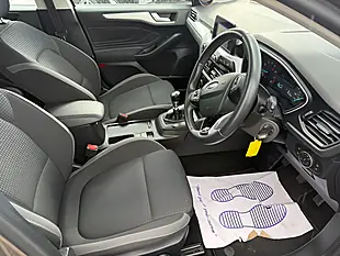 Used 2020 Ford Focus Beige - Interior and Exterior details 9
