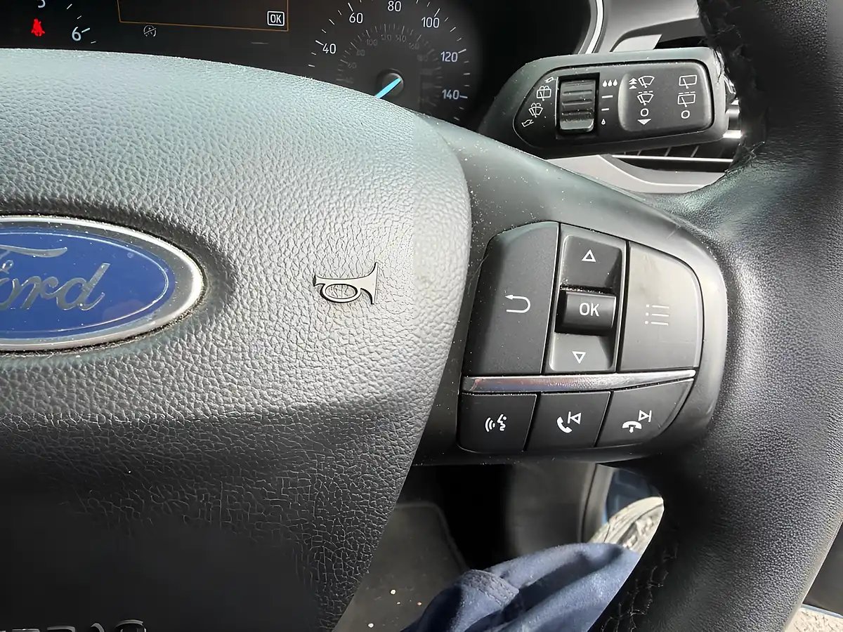Used 2020 Ford Focus Blue - Interior and Exterior details 12