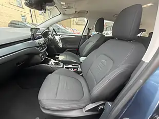 Used 2020 Ford Focus Blue - Interior and Exterior details 16