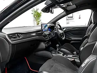 Used 2020 Ford Focus ST Black - Interior and Exterior details 13