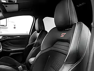 Used 2020 Ford Focus ST Black - Interior and Exterior details 17