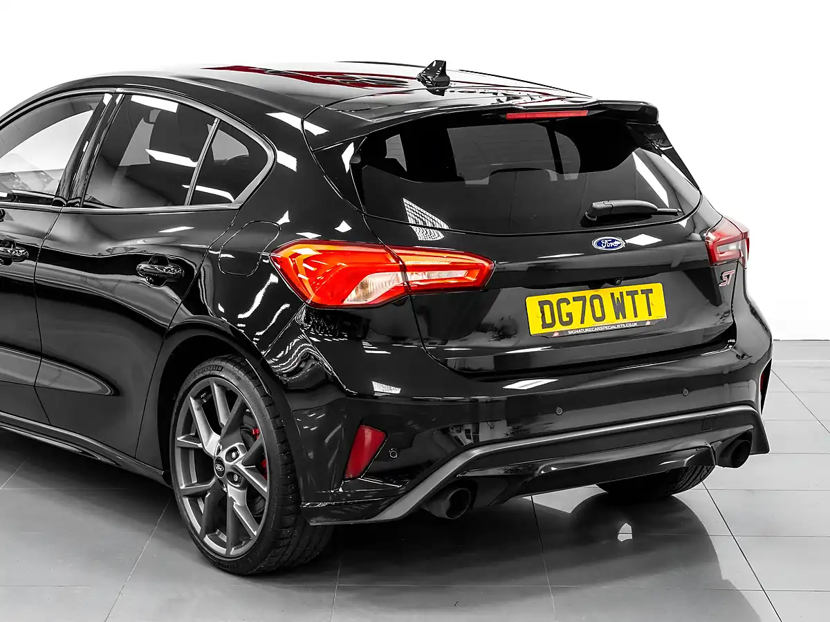 Used 2020 Ford Focus ST Black - Interior and Exterior details 8