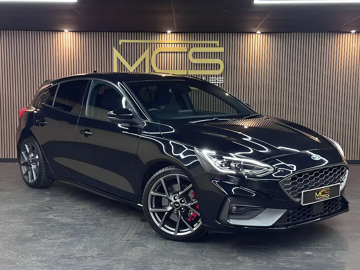 Used 2020 Ford Focus ST Black - Interior and Exterior details 3