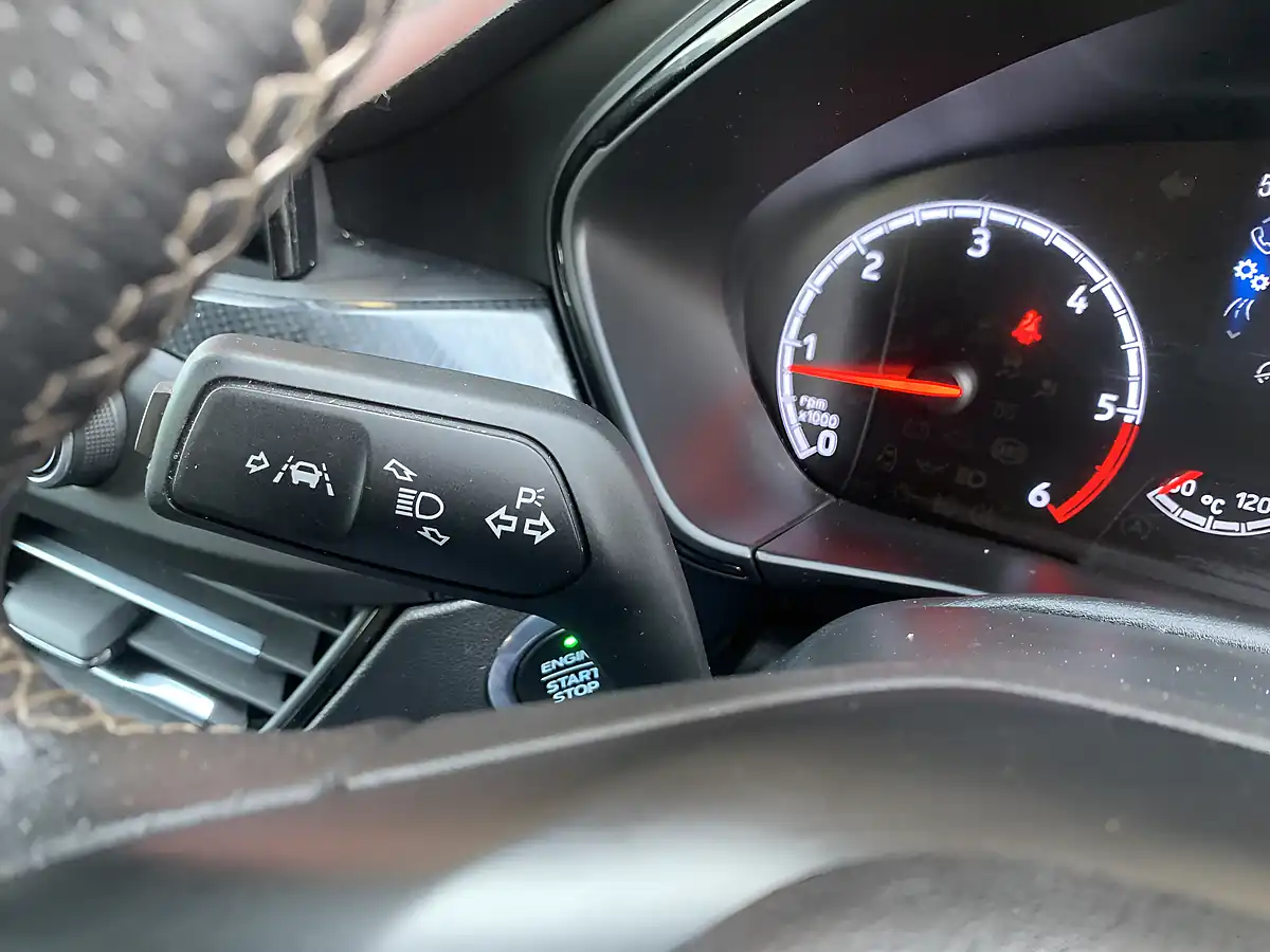 Used 2020 Ford Focus ST Blue - Interior and Exterior details 14