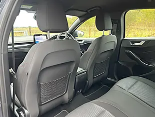 Used 2020 Ford Focus ST-Line Blue - Interior and Exterior details 18