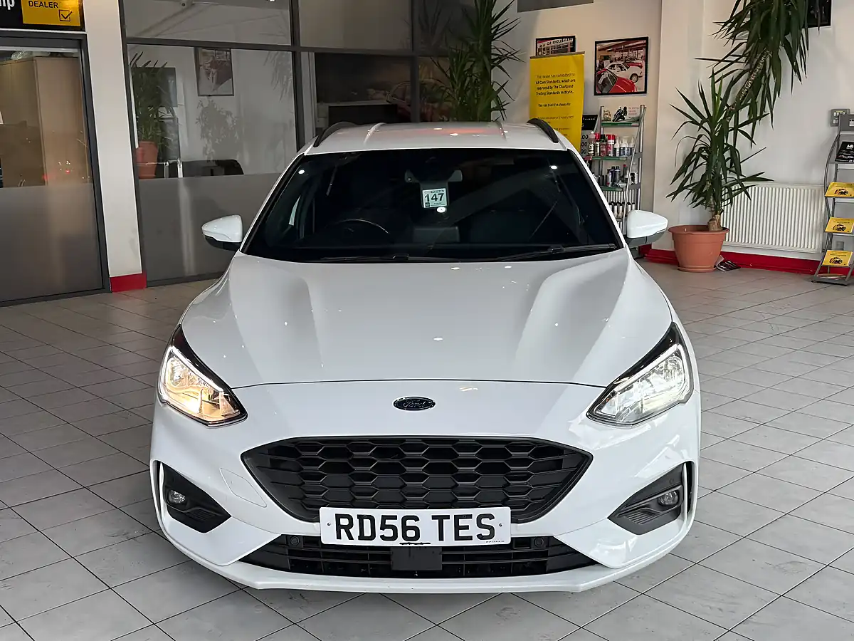 Used 2020 Ford Focus ST-Line Edition White - Interior and Exterior details 4