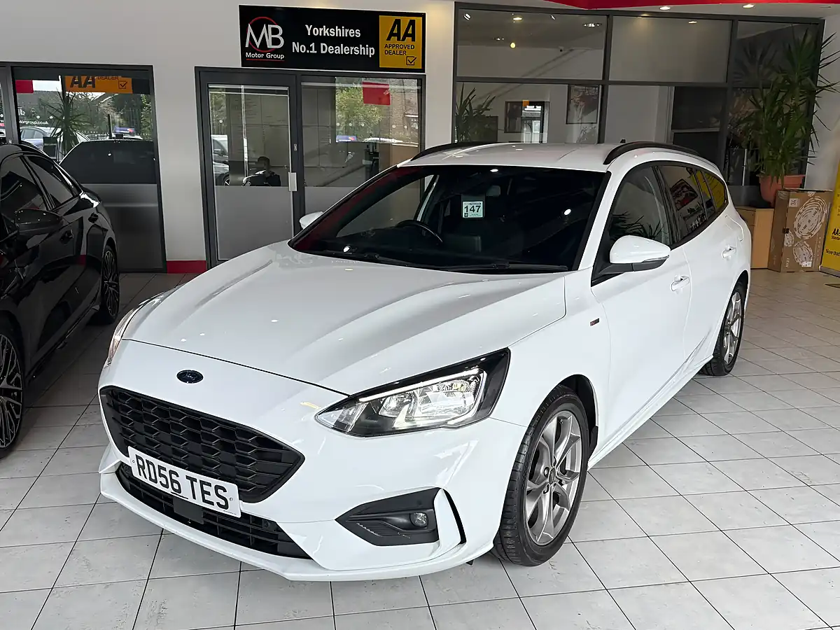 Used 2020 Ford Focus ST-Line Edition White - Interior and Exterior details 5