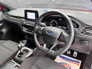 Used 2020 Ford Focus ST-Line Red - Interior and Exterior details 14
