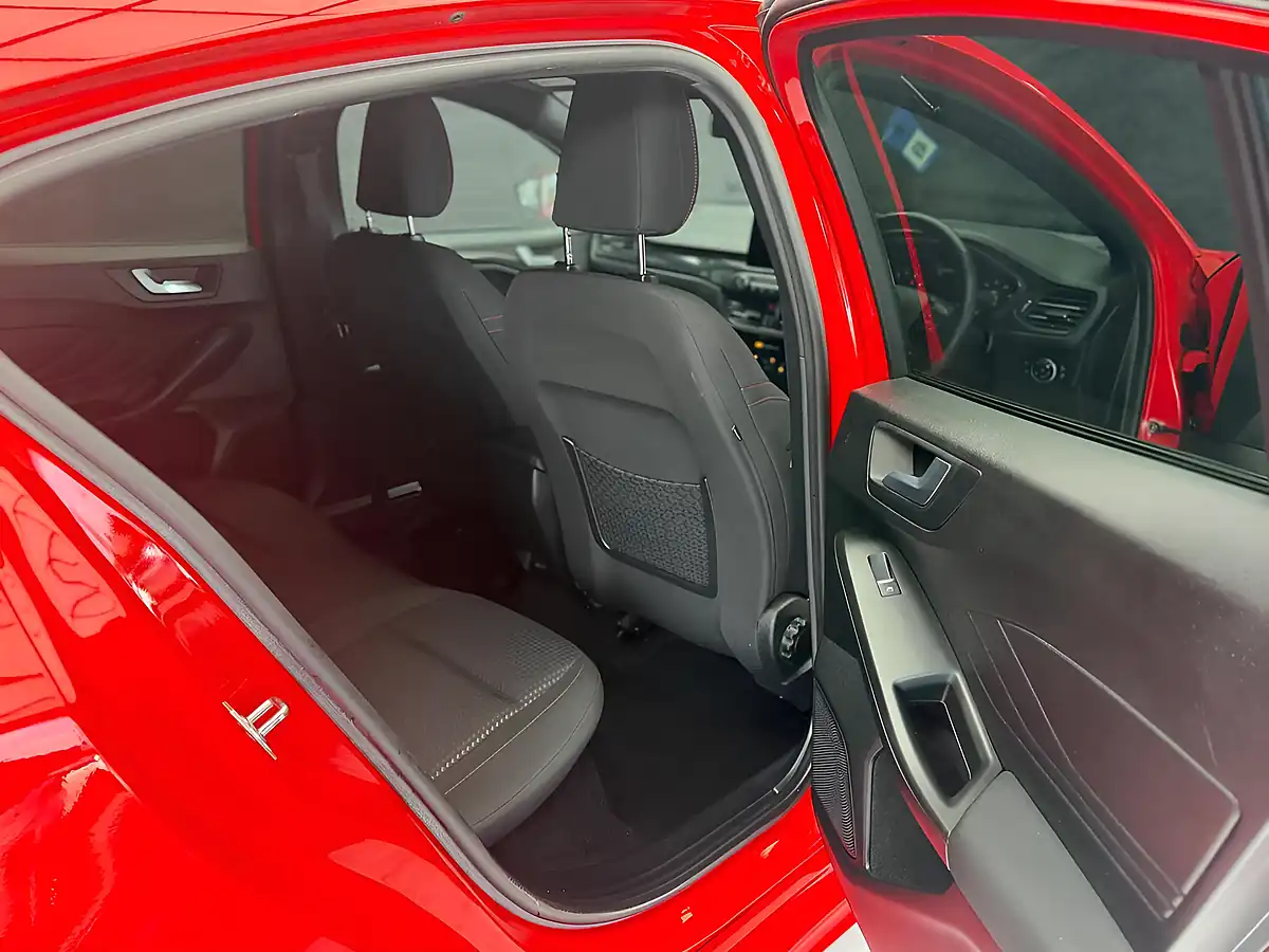 Used 2020 Ford Focus ST-Line Red - Interior and Exterior details 18