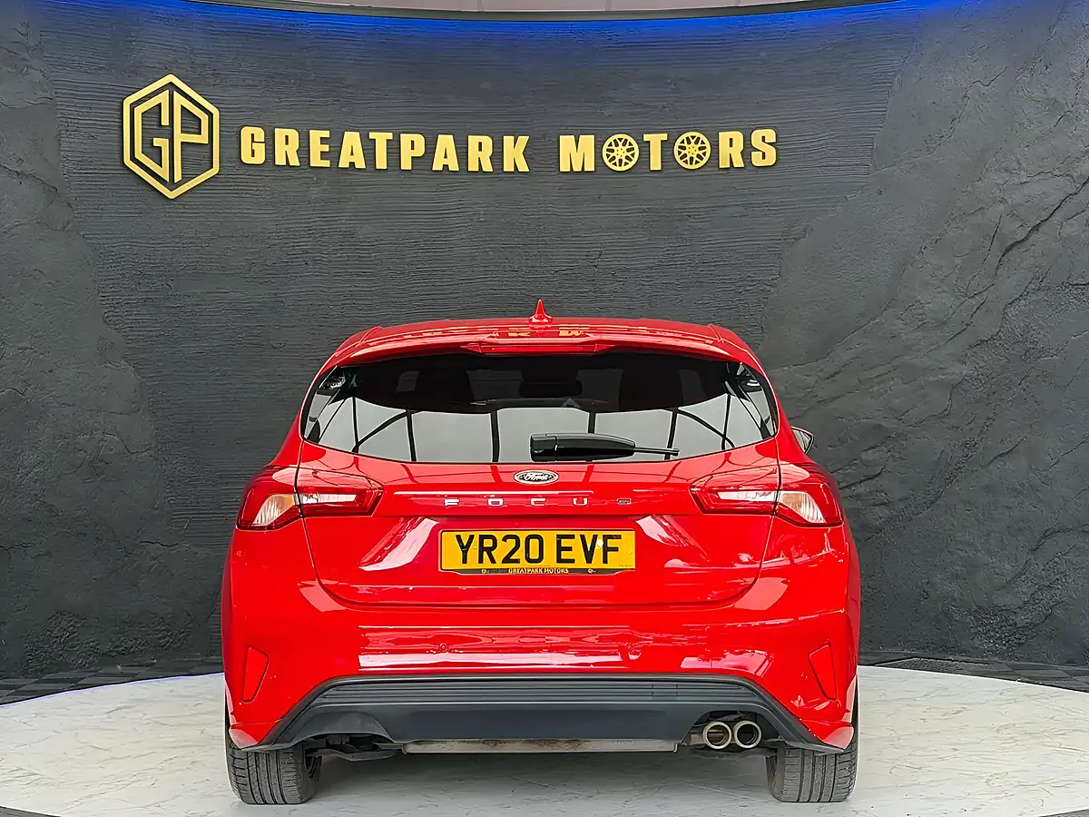 Used 2020 Ford Focus ST-Line Red - Interior and Exterior details 6