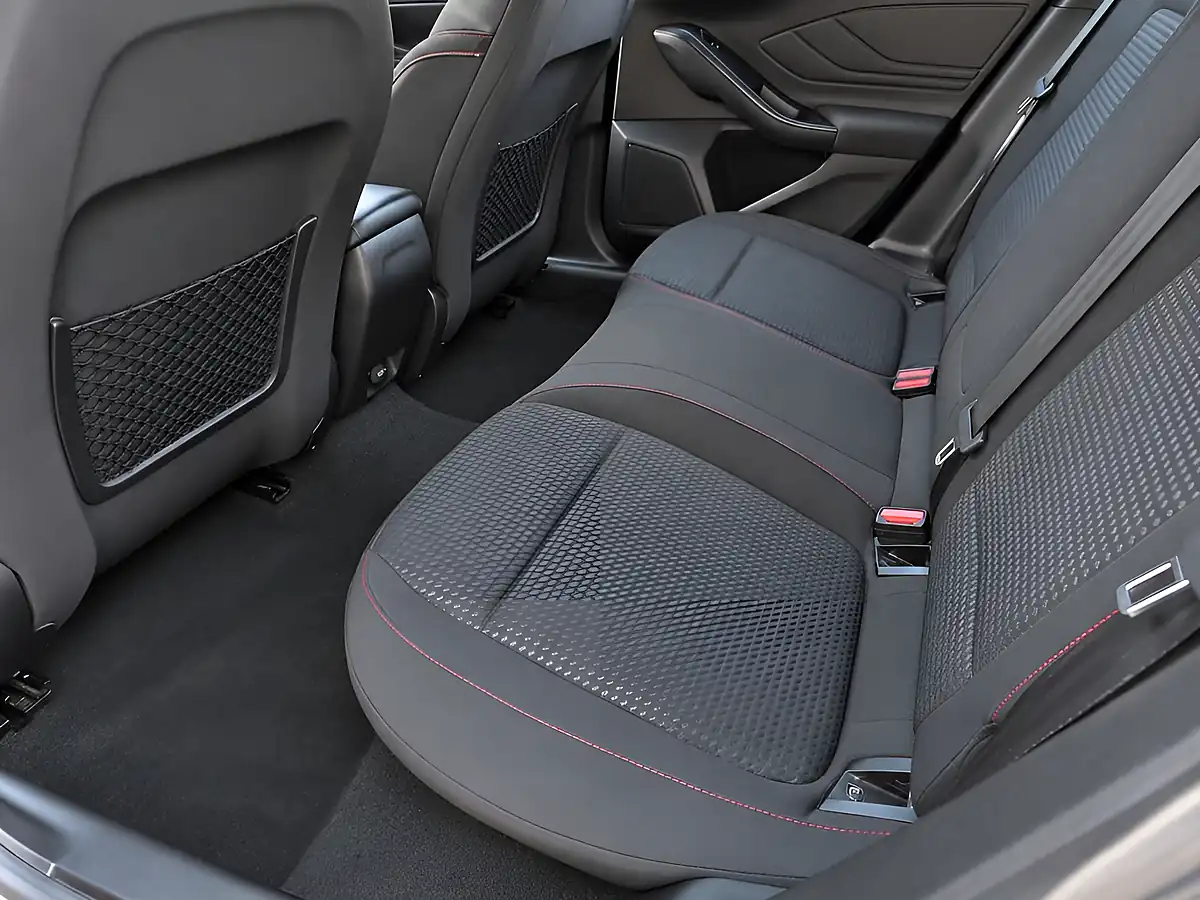 Used 2020 Ford Focus ST-Line White - Interior and Exterior details 14