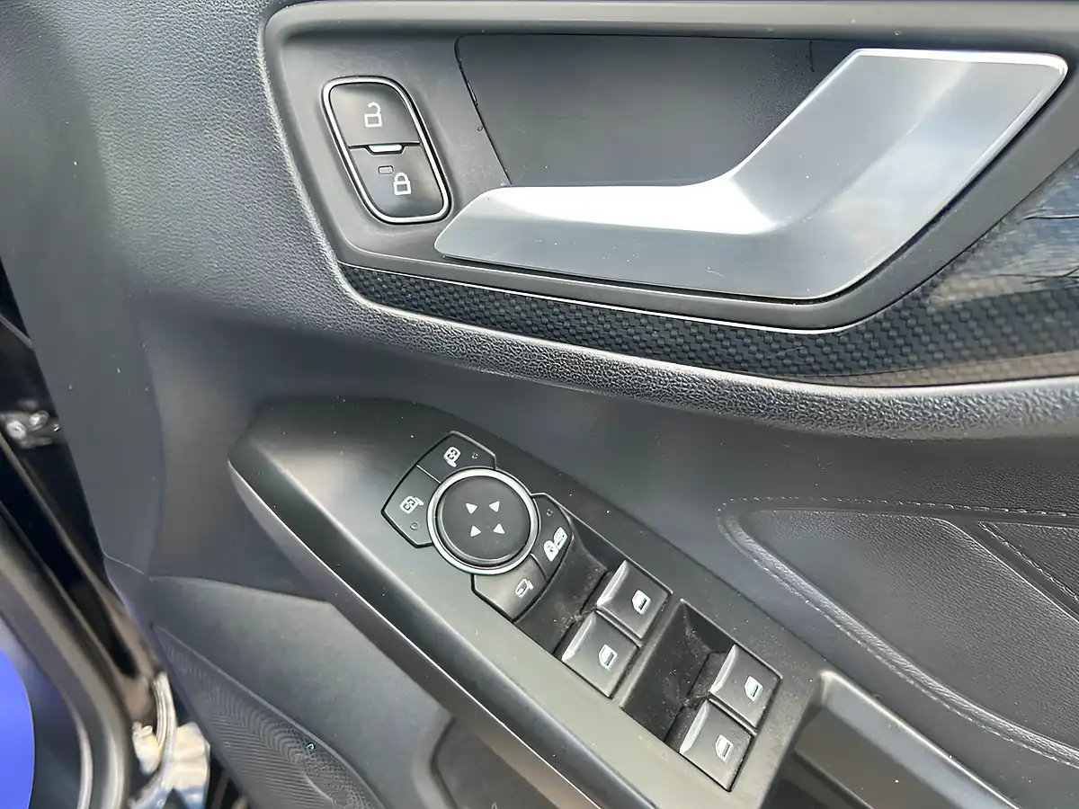 Used 2020 Ford Focus ST-Line X Black - Interior and Exterior details 12