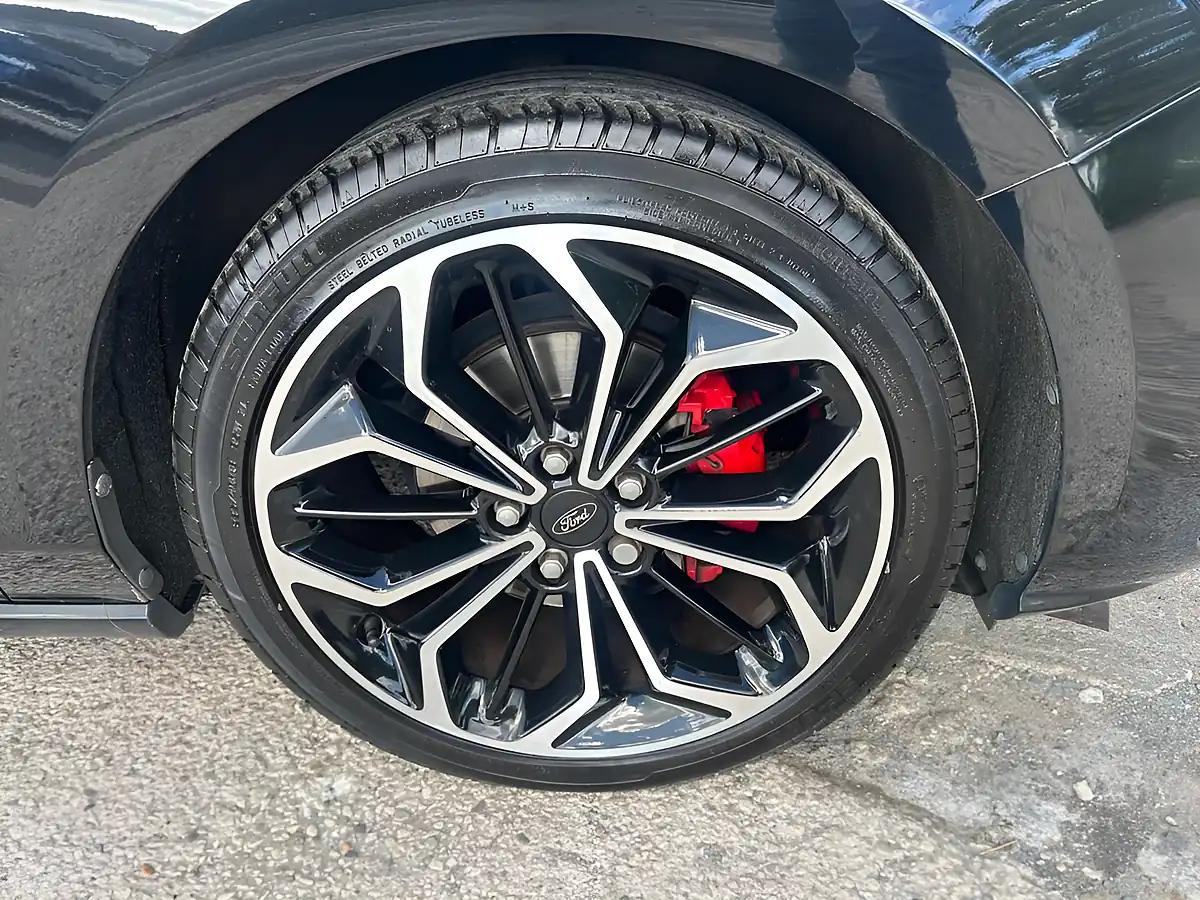 Used 2020 Ford Focus ST-Line X Black - Interior and Exterior details 18