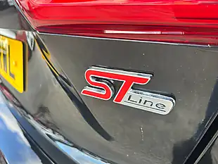 Used 2020 Ford Focus ST-Line X Black - Interior and Exterior details 5