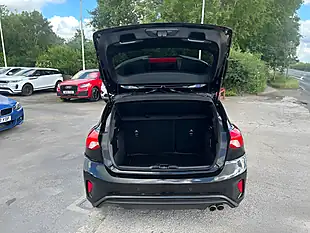Used 2020 Ford Focus ST-Line X Black - Interior and Exterior details 6