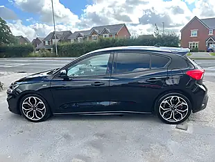 Used 2020 Ford Focus ST-Line X Black - Interior and Exterior details 8