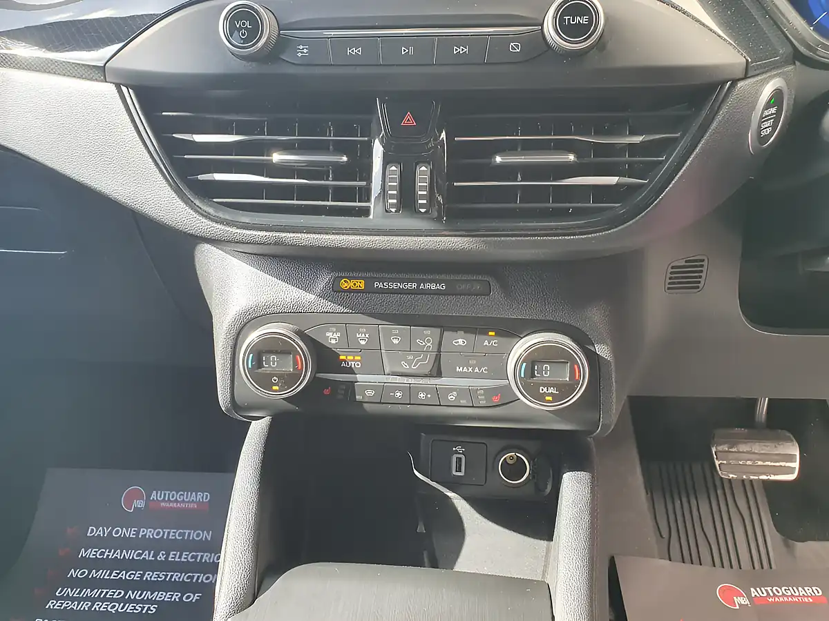 Used 2020 Ford Focus ST-Line X Black - Interior and Exterior details 13