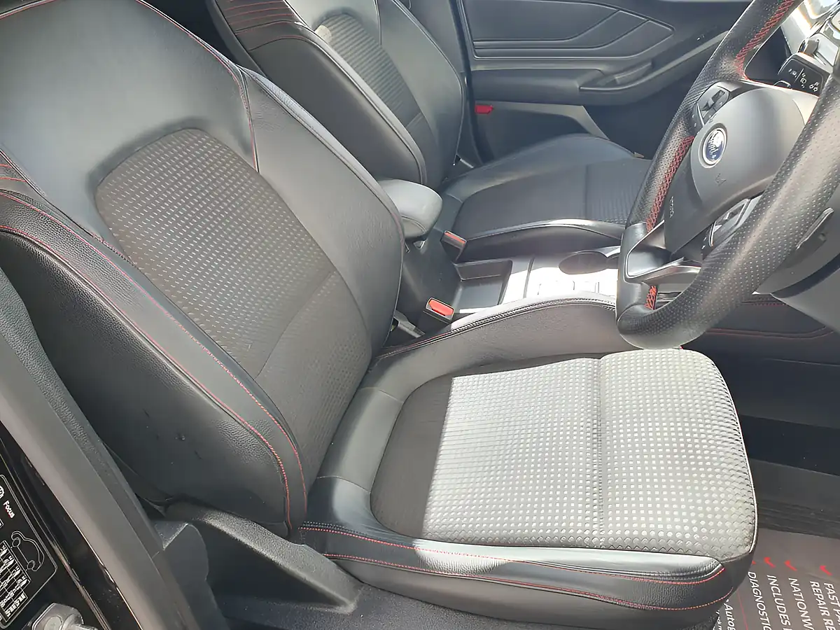Used 2020 Ford Focus ST-Line X Black - Interior and Exterior details 14