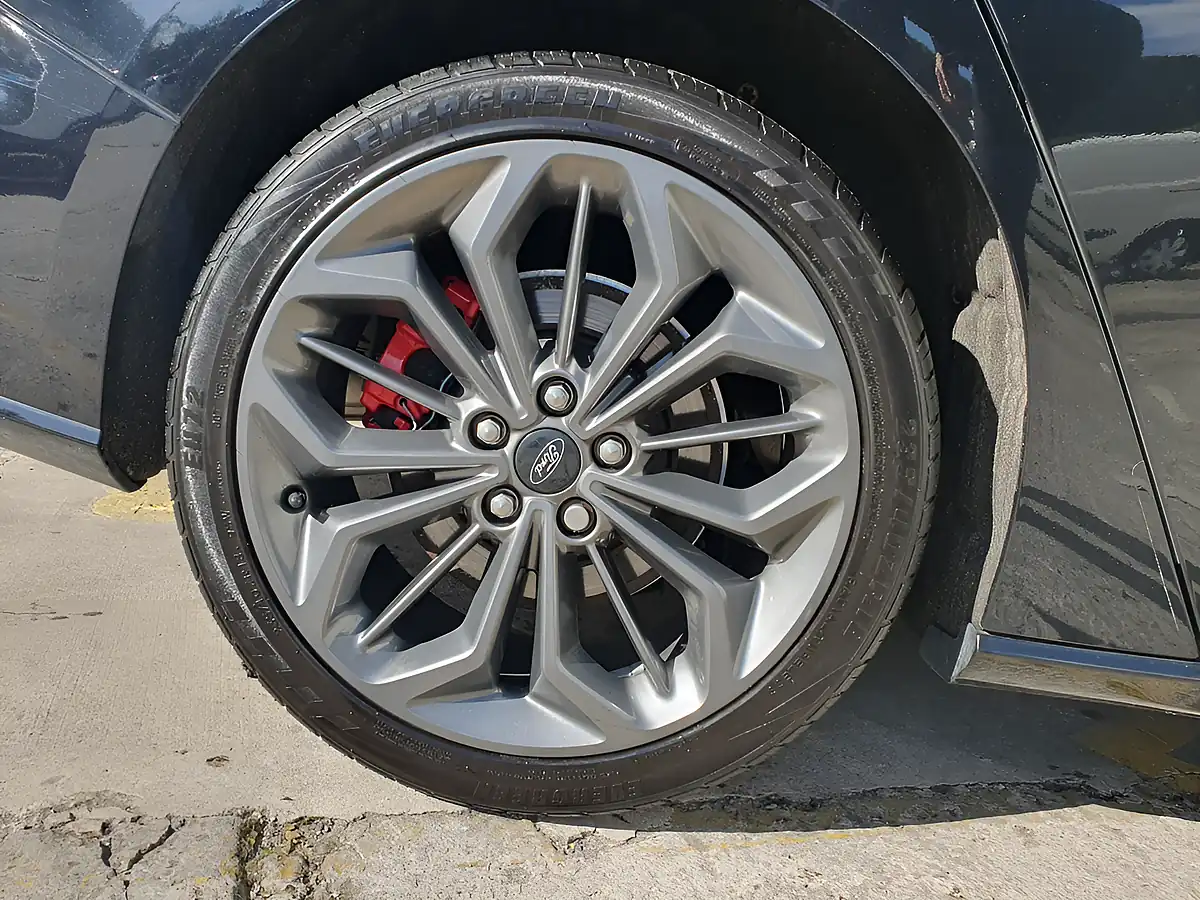 Used 2020 Ford Focus ST-Line X Black - Interior and Exterior details 20